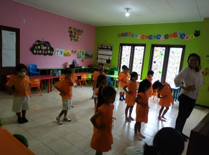 Sekolah Bertaraf Internasional Menerima Lulusan Seni Tari AKN Seni Budaya Yogyakarta Sebagai Guru