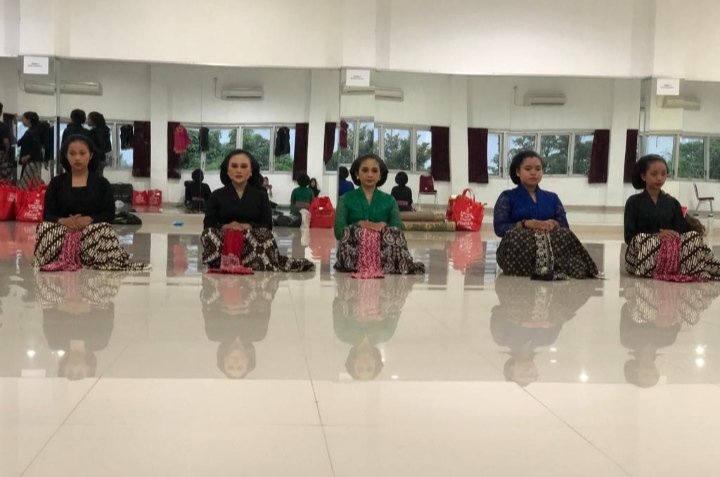 Tyas Muncar Salah Satu Tarian Gagrak Yogyakarta Penarik Minat Mahasiswa