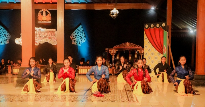 Kreatifitas Dan Skill Mahasiswa Meningkat Dalam Jumat Legen 