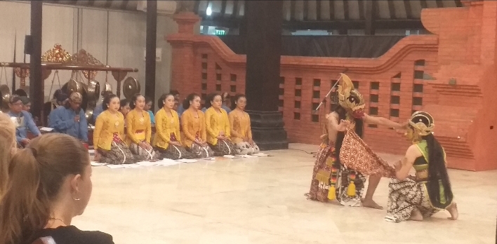 Mahasiswa Dapatkan Pengalaman Berharga Tampilkan Wayang Topeng Di Museum Sonobudoyo