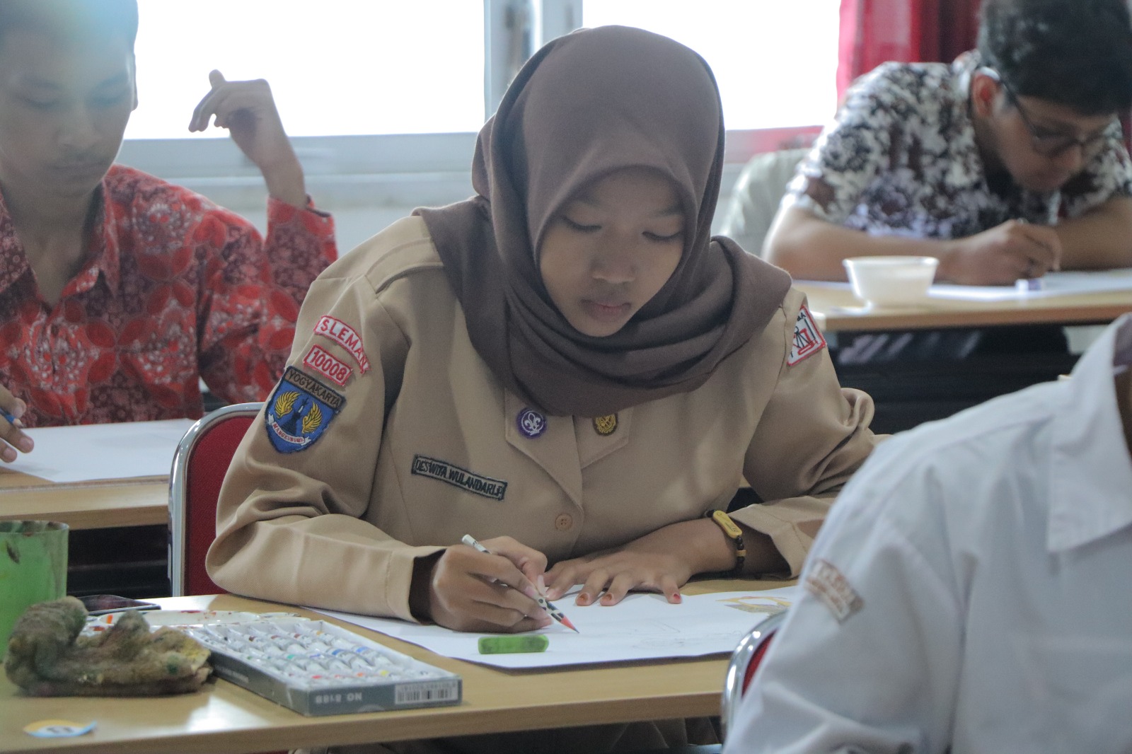 Prodi Kriya Adakan Lomba Menggambar Wayang Dalam Dies Natalis Ke-3 AKN Senbud YK