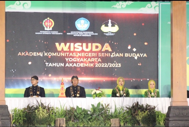 Lulusan AKN Senbud Yk Siap Menjadi Agen Perubahan Pelestari Seni Dan Budaya Yogyakarta