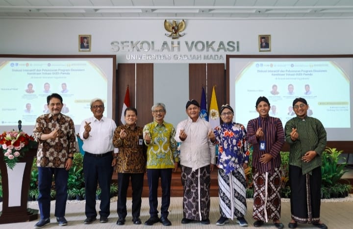 AKN Senbud Yk Bersama SV UGM dan Fakultas Vokasi UNY Adakan Diskusi Interaktif Ekosistem Kemitraan