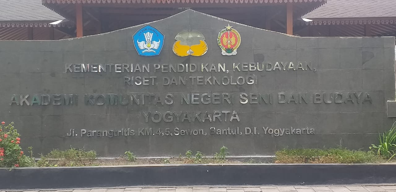 Bimtek Penulisan Jurnal dan Project Based Learning Untuk Tingkatkan Kompetensi Dosen AKN Senbud Yk