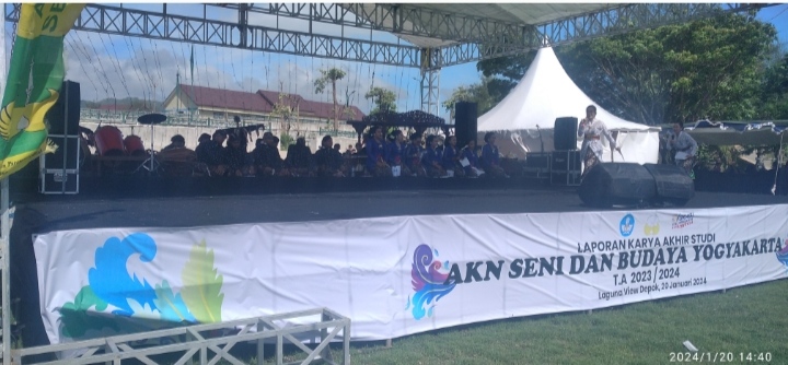 Jalani Empat Bulan Perkuliahan, Prodi Seni Karawitan Sukses Bawakan Dua Gendhing Agung Di PKL