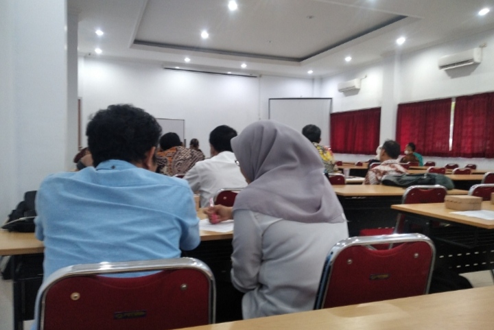 Mahasiswa  AKN Senbud Yk Jalani UTS Tahun Ajaran 2023/2024  Ditengah Bulan Puasa