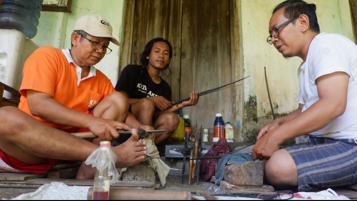 Pertama Kali Adakan Kuliah Magang, Mahasiswa Kriya Kulit Rasakan Langsung Pengalaman Di Dunia Kerja