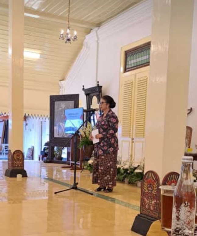 Hadiri Peluncuran Buku Batik Pakualaman, Perkaya Khasanah Seni Dan Budaya Gagrak Yogyakarta