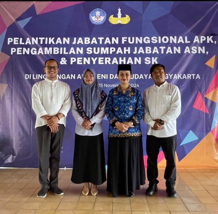 Pengambilan Sumpah Jabatan ASN Dan PPPK Solidkan Organisasi Di Lingkungan AKN Senbud YK
