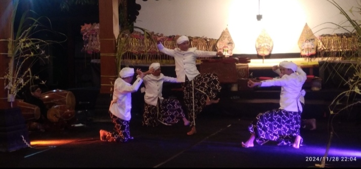 Lakon Lakuning Pangesthi, Kolaborasi Dosen Mahasiswa Persembahan Karya Dr. Supadma, M.Hum.
