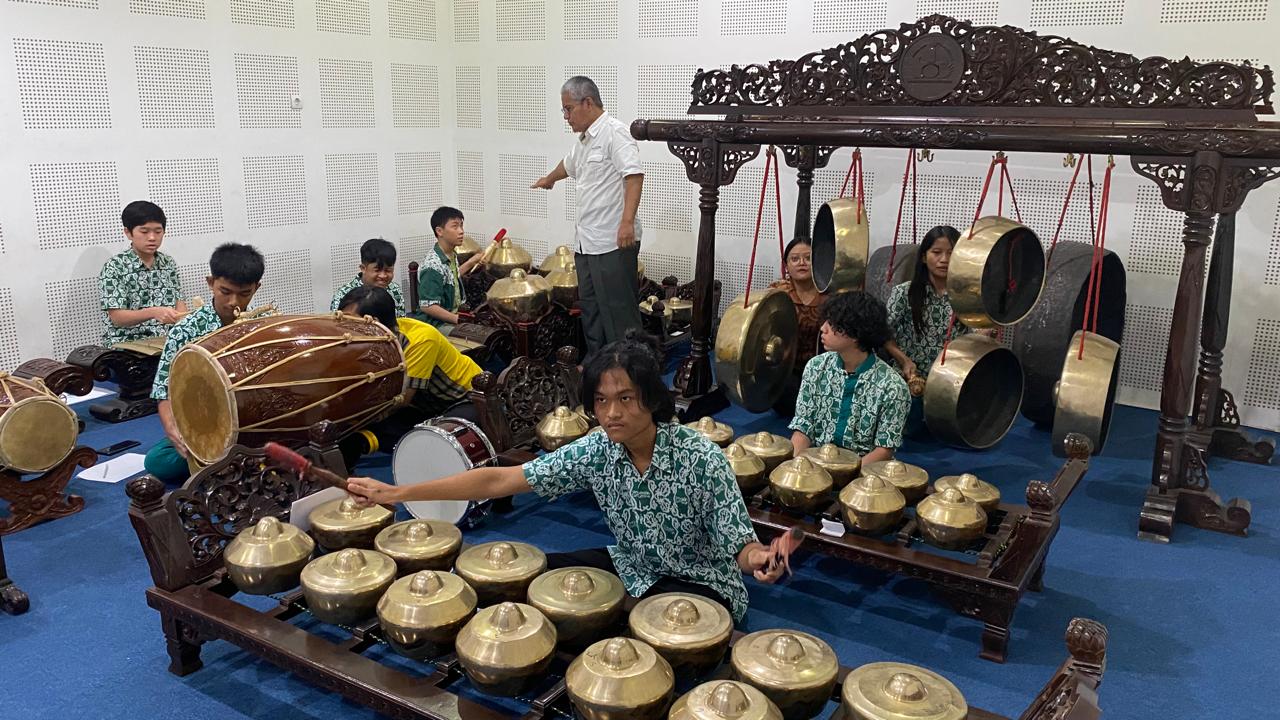 Keseruan Workshop Seni Tradisional Yogyakarta Bersama SMP Tumbuh