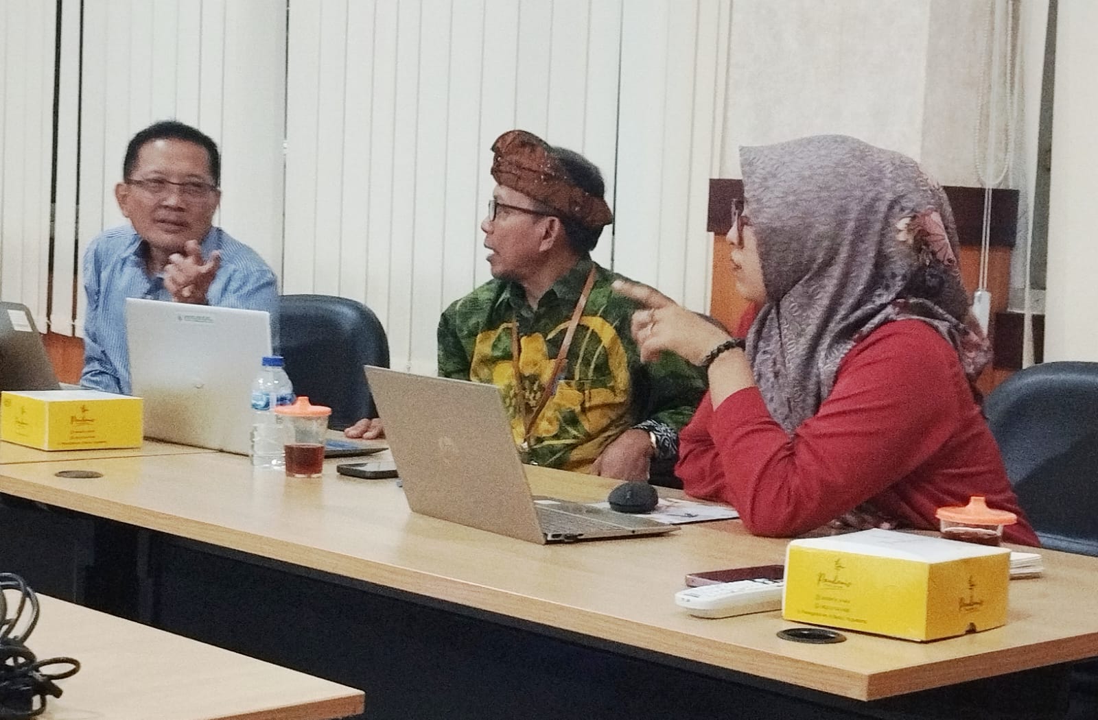 Dr. Udik Budi Wibowo, MPd.: 