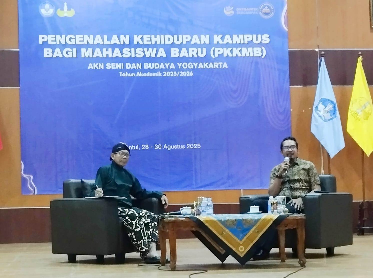 PKKMB Hadirkan KPH Notonegoro, Beri Motivasi Kuliah di AKN Seni dan Budaya