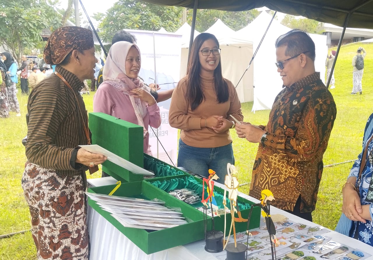 Kriya Kulit AKNSBY Pameran Karya di Festival Keistimewaan Yogyakarta 2025