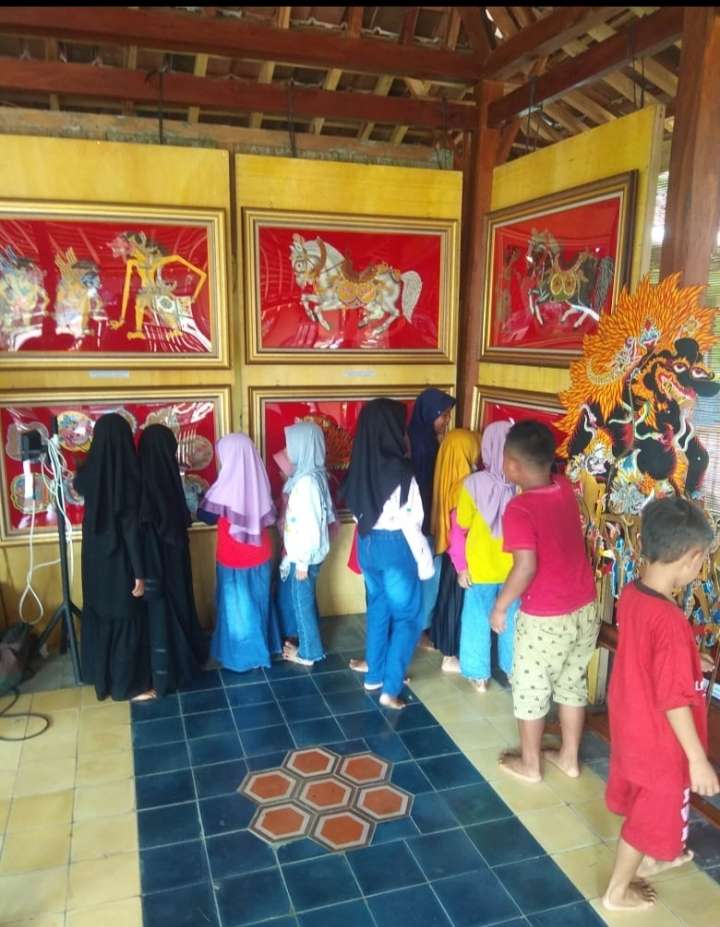 PKL Sebagai Laporan Akhir Studi dan Desiminasi pada  Masyarakat