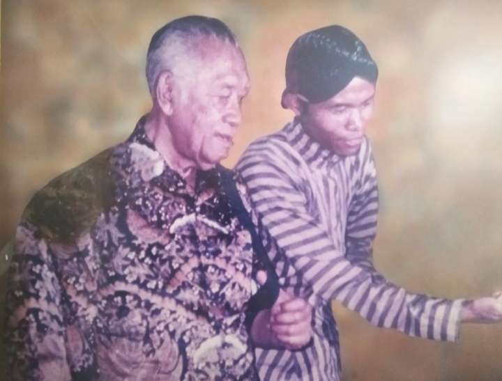 Abdi Dalem Keraton Menjadi Instruktur Prodi Kriya, AKNSB Yogyakarta
