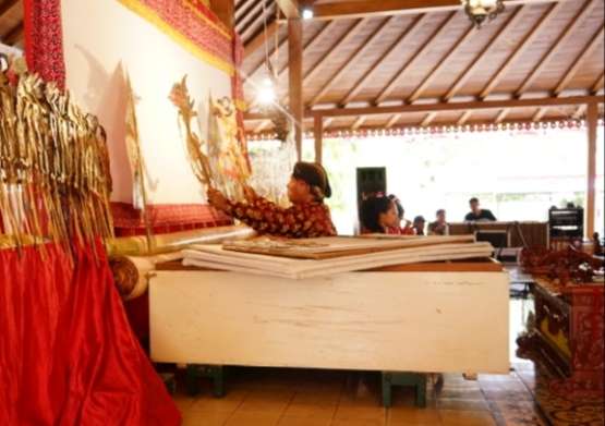 Resepsi HUT RI ke 77 AKN Seni Budaya Yogyakarta Adakan Pementasan dan Pameran Wayang Kulit