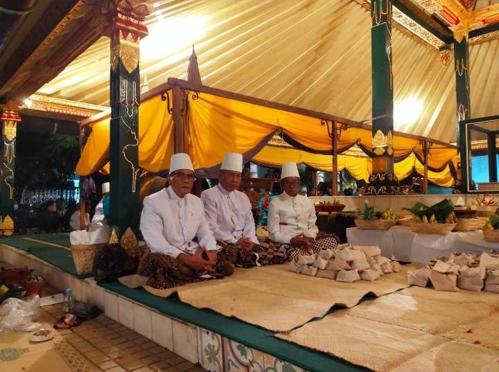 Direktur AKN Seni dan Budaya Yogyakarta Ikuti Prosesi Miyos Gangsa Sekaten 2022