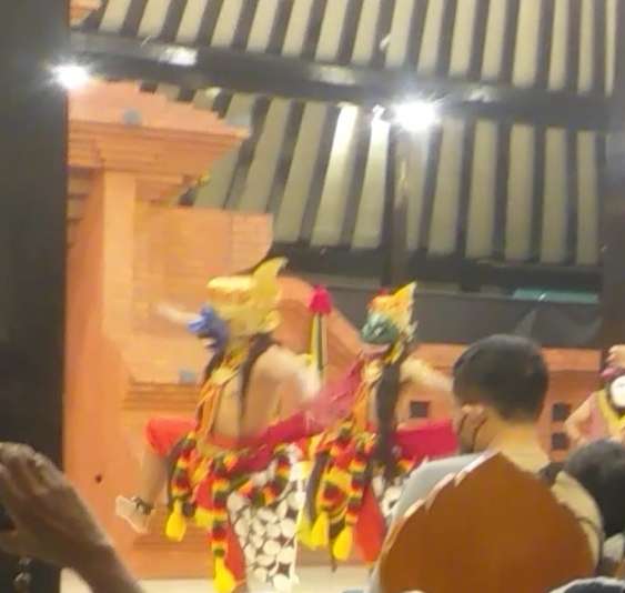 Mahasiswa AKN Senbud Yk Pentaskan Wayang Topeng Panji Jayakusuma Ajang Praktek Manajemen Produksi