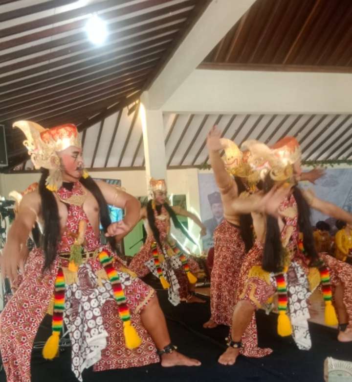 Di Kalurahan Pleret, PKL Prodi Tari Persembahkan 3 Tari Klasik Dan Wayang Wong Cantrik Janaloka