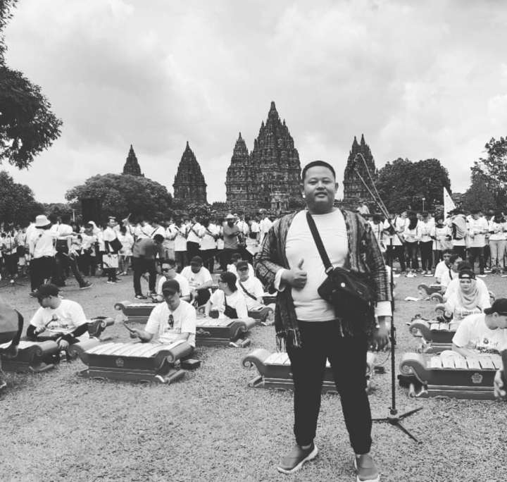 Direktur AKN Senbud Yk Mendukung Alumni Terus Berkarya Memajukan Budaya Yogyakarta
