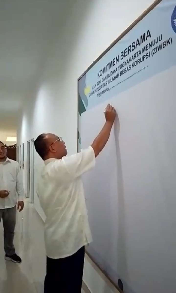 Civitas Akademika AKN Senbud Yk Komitmen Bersama Menolak Praktik-Praktik Tindakan Korupsi