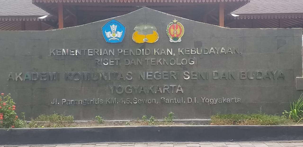 Bimtek Penulisan Jurnal dan Project Based Learning Untuk Tingkatkan Kompetensi Dosen AKN Senbud Yk