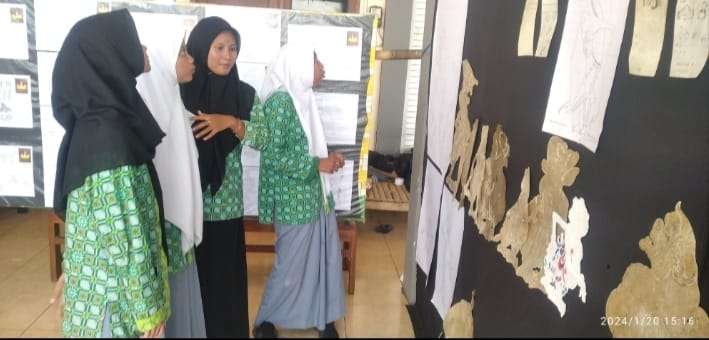 Pameran Wayang Kulit PKL Prodi Kriya AKN Senbud YK, Sukses Rebut Antusiasme Pengunjung