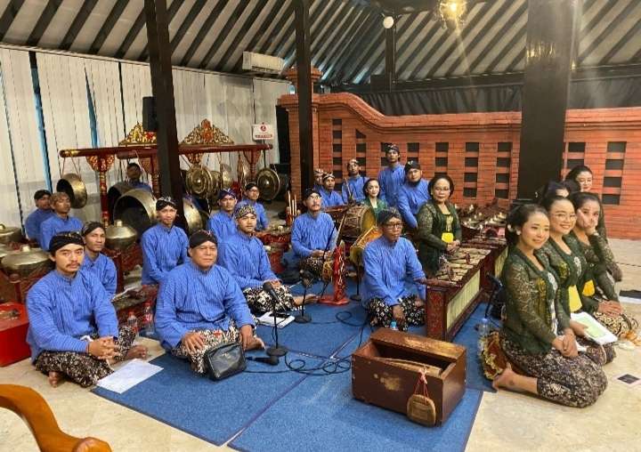 AKN Senbud YK Pertahankan Unsur Klasik Dalam Pementasan Wayang Topeng Panji Jayakusuma