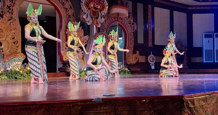 AKN Senbud YK Suguhkan Karya Estetik & Adaptif Kolaborasi Gaya Bali Dan Yogyakarta Di PKB 2024