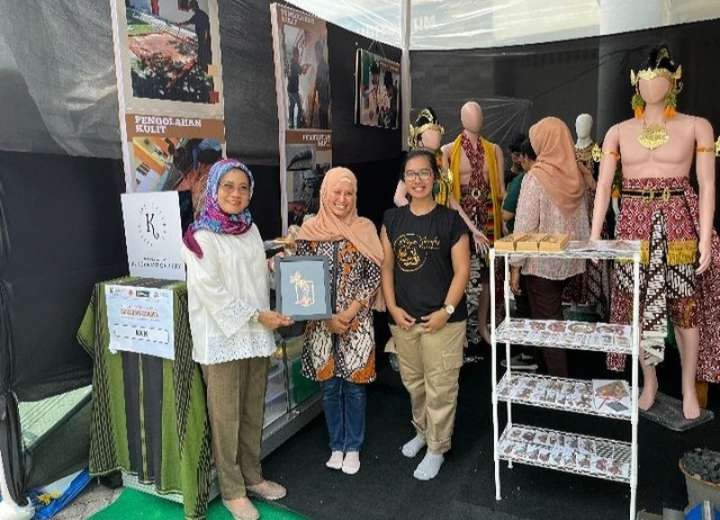 AKN Seni Budaya Yogyakarta Dan Disdagin Kulon Progo Gelar Expo Industri Berbasis Budaya