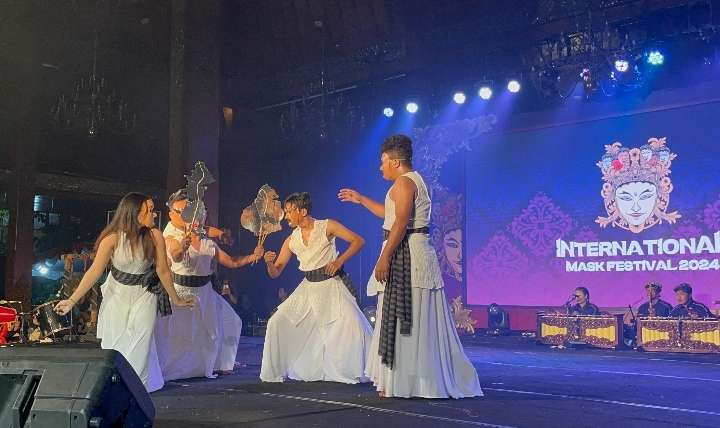 Tingkatkan Kemampuan Mencipta Karya Tari Dan Musik Dosen AKN Senbud YK Dalam IMF Solo 2024