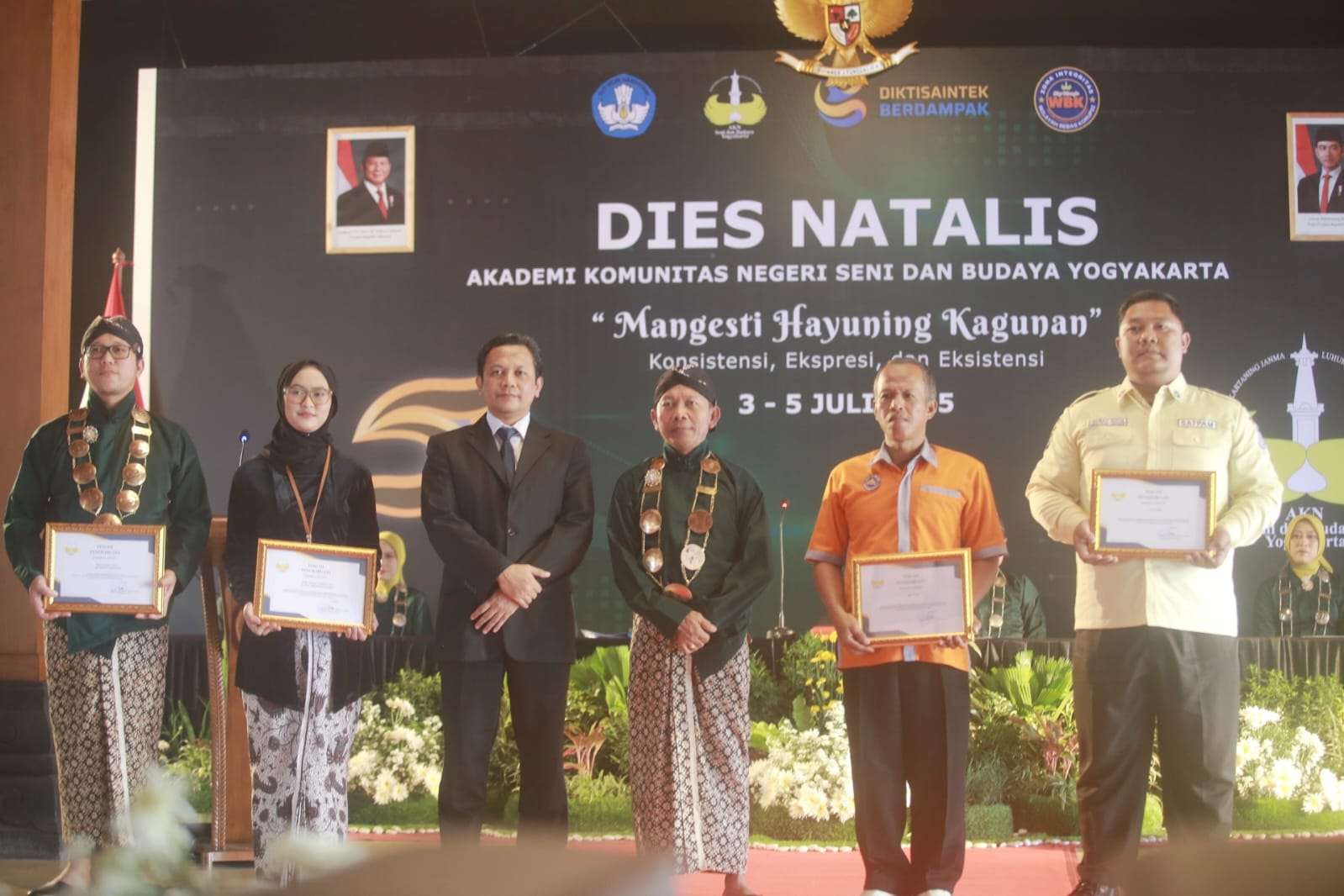 Ini Pesan dan Harapan Gubernur DIY Sri Sultan HB X Untuk Dies Natalis Ke-5 AKN Seni dan Budaya