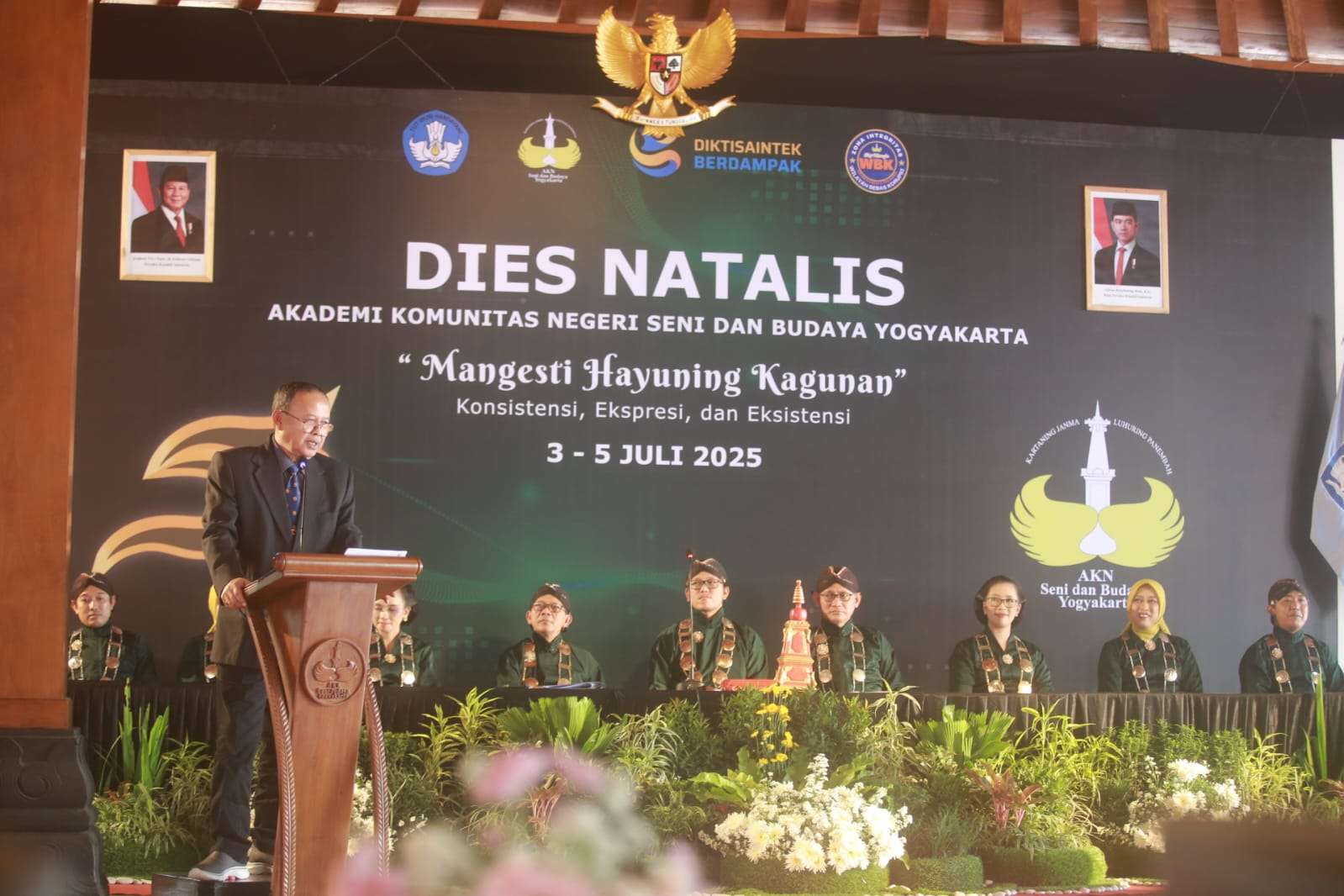 Pidato Ilmiah Prof. Dr. Suminto A Suyuti, Mahasiswa Wajib Menyebar Virus Positif Cinta Budaya Sendir