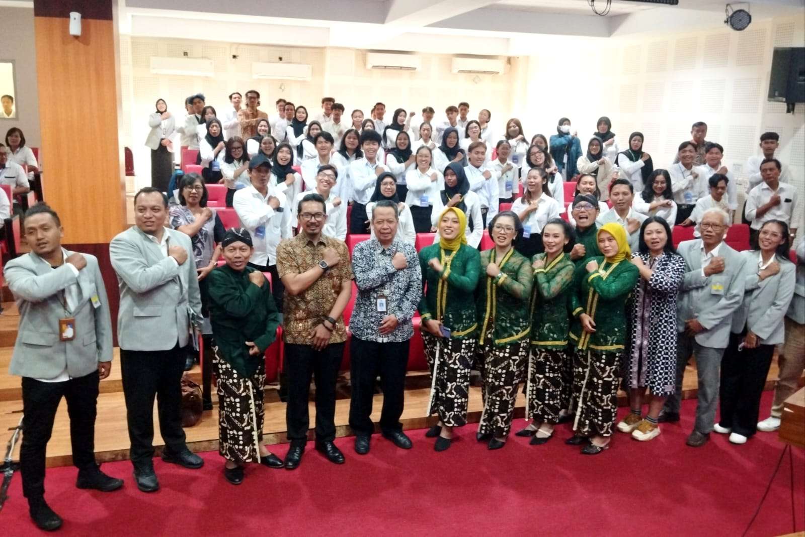Ketua Dewan Penyantun KPH Notonegoro : 