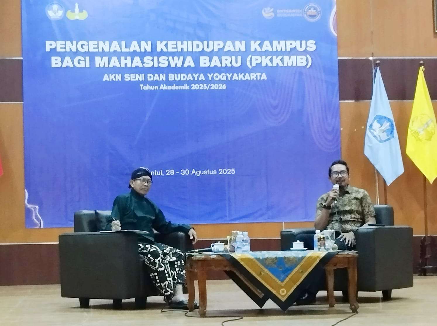 PKKMB Hadirkan KPH Notonegoro, Beri Motivasi Kuliah di AKN Seni dan Budaya