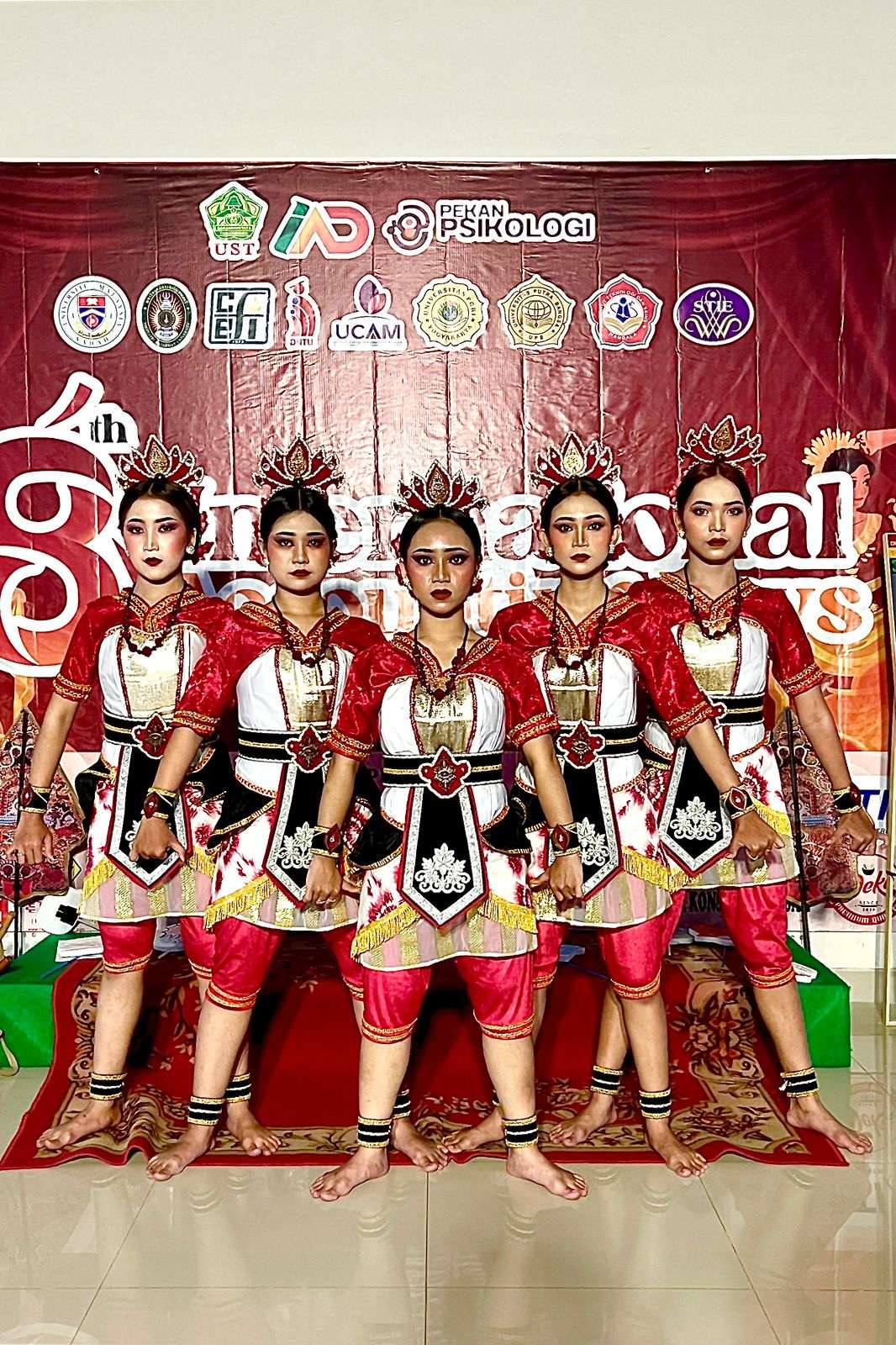 Tari Song-Song Mijil Binarung AKNSBY Juara 1 Kompetisi Internasional