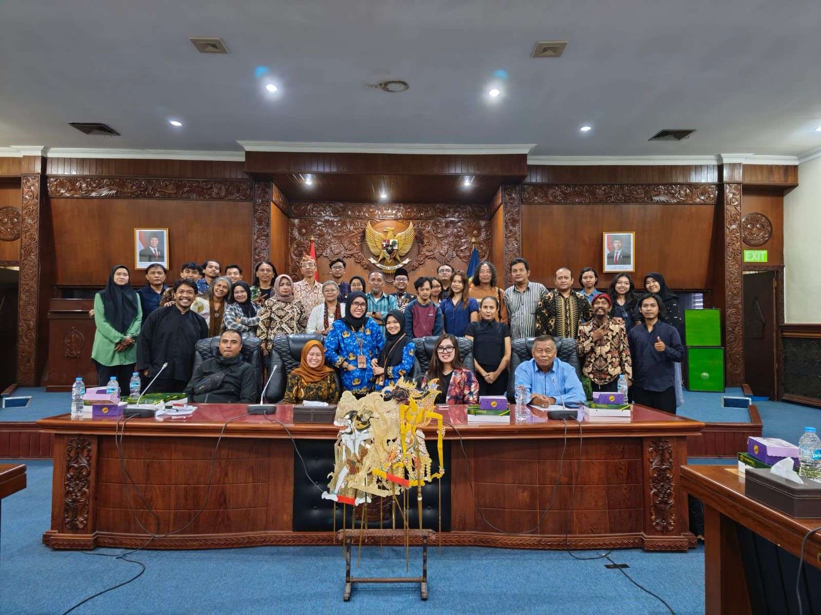 Kaum Muda Antusias Bahas Masa Depan Wayang Kulit Bersama AKNSBY