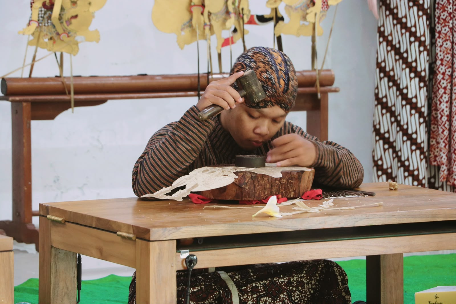 D1 Seni Kriya Kulit